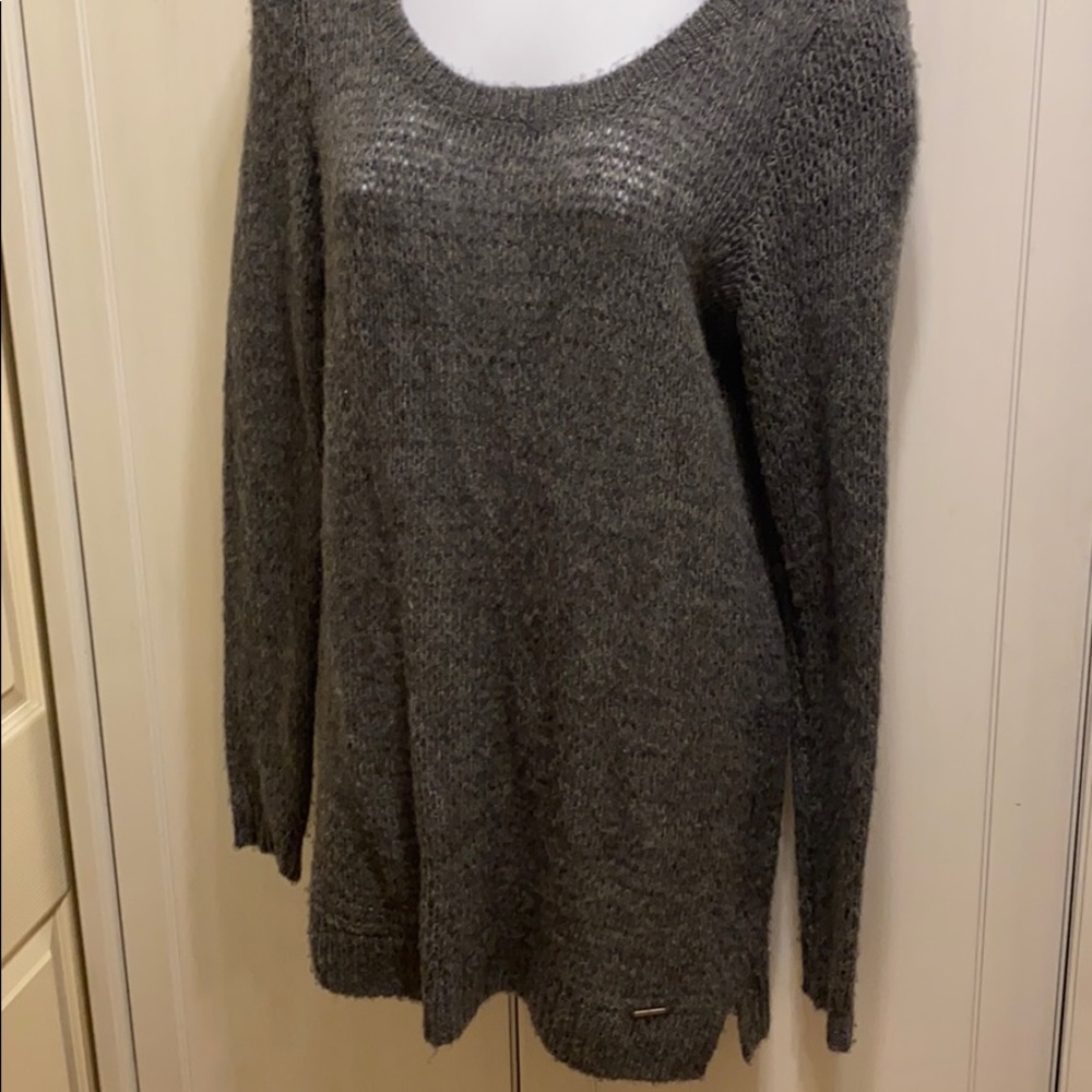 GILLY HICKS GREY COZY KNIT SWEATER